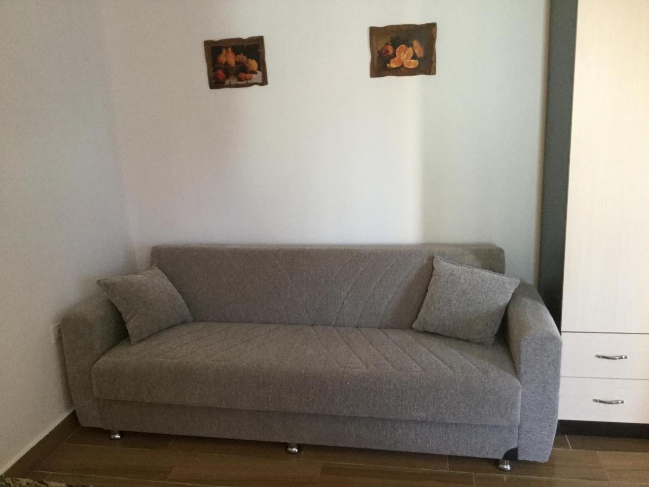 Kk Fafa Apartments Golem  Luaran gambar
